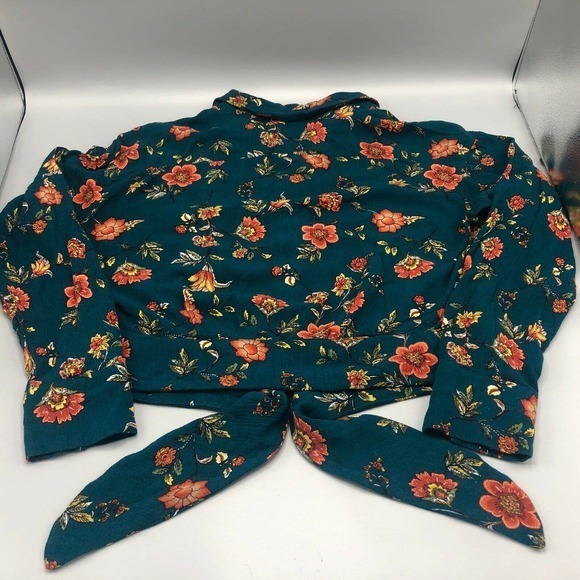 L Gypsies & Moondust Cropped Button Blouse‎ Medium - Picture 5 of 11